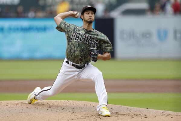 Milwaukee brewers 2025 camo jersey